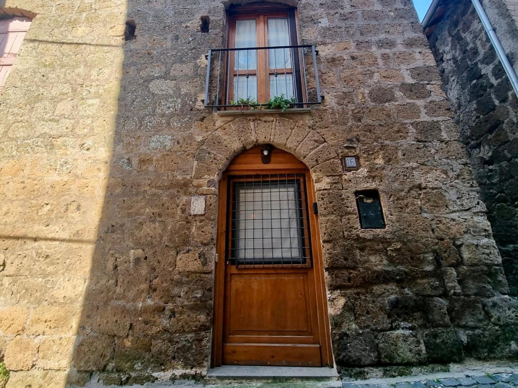 Вилла Francigena Maison Сутри Экстерьер фото
